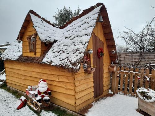 Cabane Enchant�e