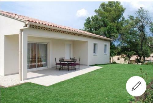 Les Dentelles De Montmirail