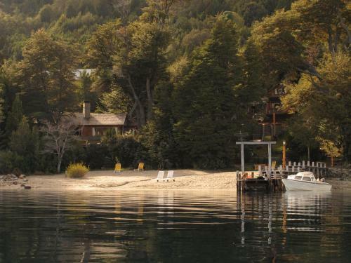 Lodge Caba�as Brazo Huemul