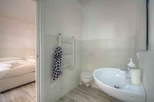 Hostal Rione San Carlo