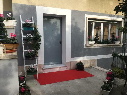 Hostal Rione San Carlo