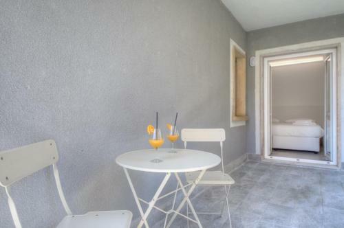 Hostal Rione San Carlo