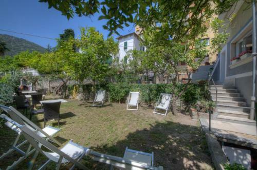 Hostal Rione San Carlo