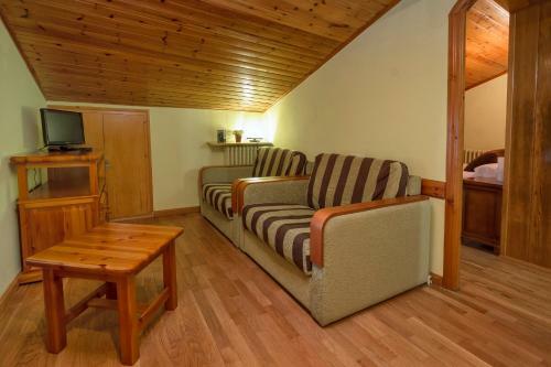 Hotel Farr� D'avall
