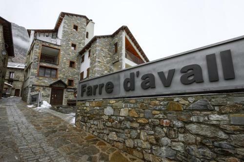 Hotel Farr� D'avall