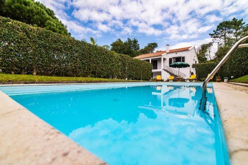 Casa Do Pinheiro With Shared Swimming Pool