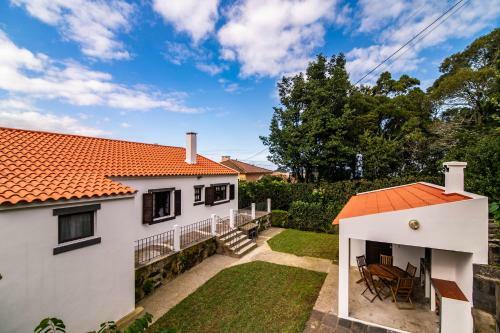 Casa Do Pinheiro With Shared Swimming Pool
