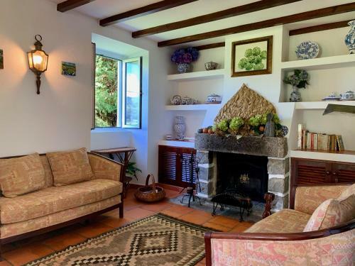 Stone House - Sete Cidades