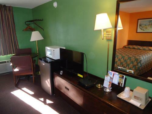 Motel Budget Host Inn Somerset