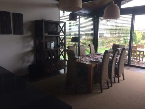 Casa Dos Amigos - A Luxury Home In The Nature
