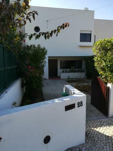 Sintra/colares Beach House With Mountain View