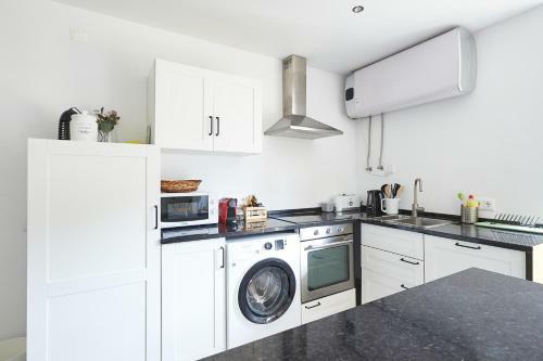 Sintra Sweet Apartment II - Free Parking