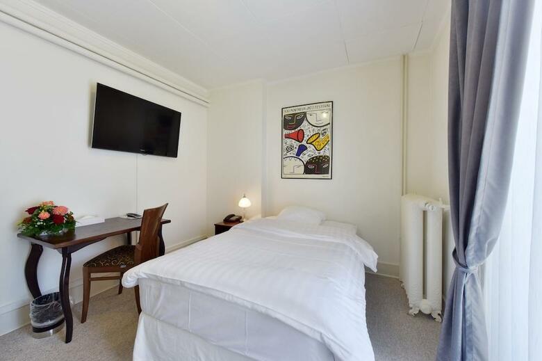Hotel Helvetie