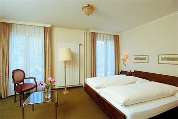 Hotel Minotel Edelweiss(.)
