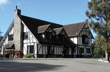 Motel Fox And Hounds Inn