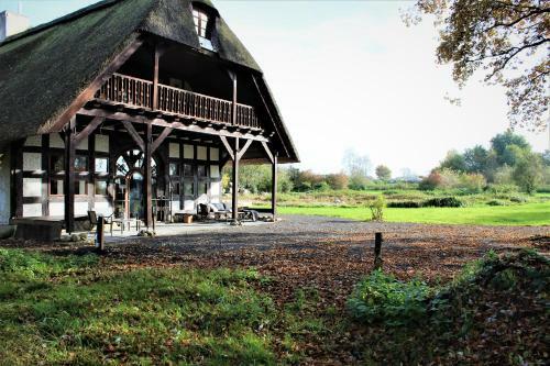 Ruhe Unter Reet - Haus Mit Sauna & Kamin Im Gr�nen