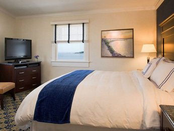 Newport Beach Hotel & Suites