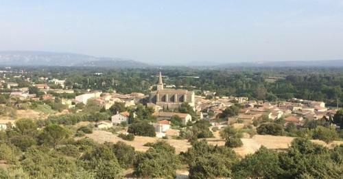 Apartamento Le Calme Et La Tranquilit� � 15 Minutes D'avignon