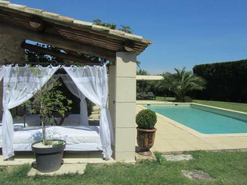 Appartement Dans Mas Proven�al Avec Piscine