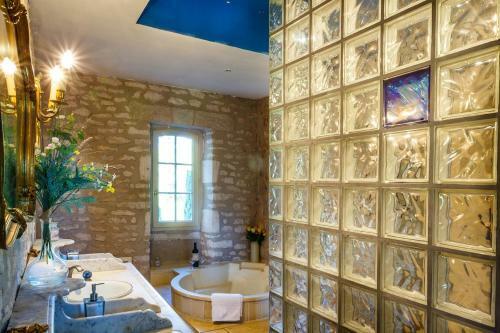 Ch�teau Du Raysse