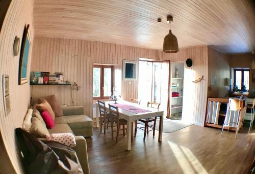 Hostal Le Grand Dehors 01