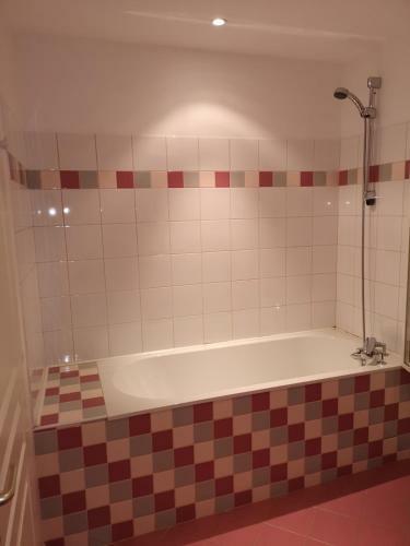 Cot� Marais - Gite Familial
