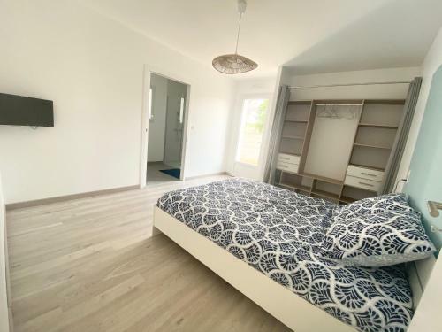 Belle Maison De 140m2, Proche Centre Ville