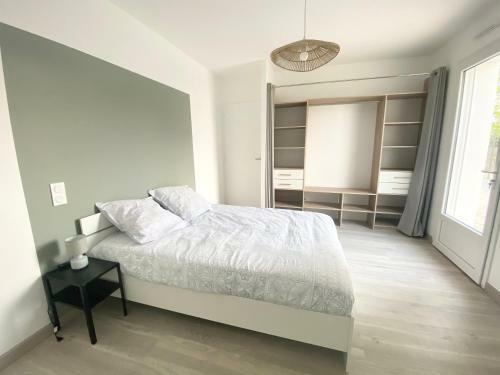 Belle Maison De 140m2, Proche Centre Ville
