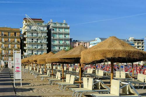 Hostal Holiday Gabicce Mare & Residence