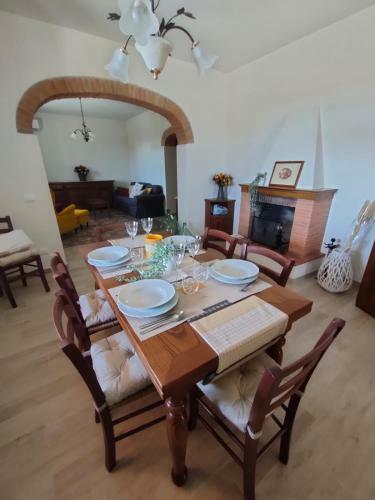 Casa Corte Cristofano Sulla Via Francigena
