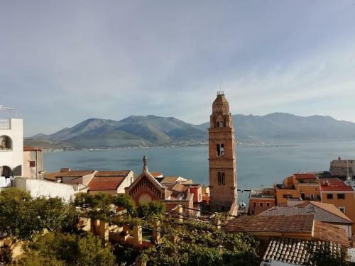 Hostal Oltre Il Mare Guest House