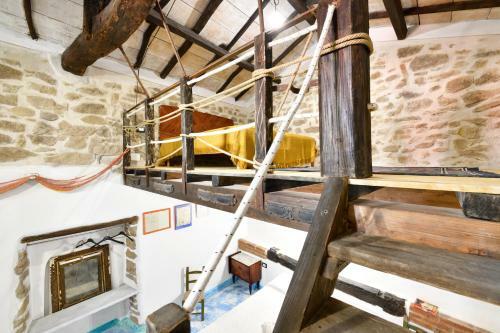 La Pergola (old House)