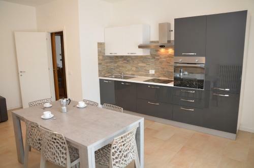 Apartamento Trilocale Palazzo Garda