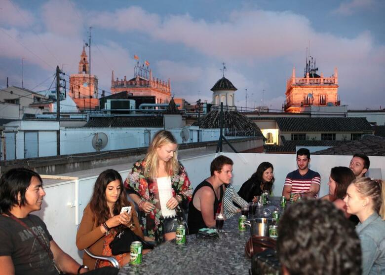 Center Valencia Youth Hostel