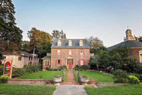 Cedars Of Williamsburg Bed & Breakfast