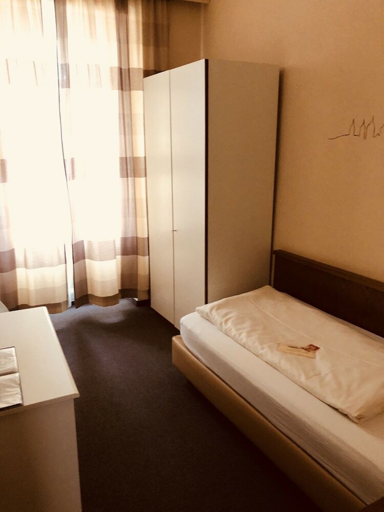 Hotel Sandstern