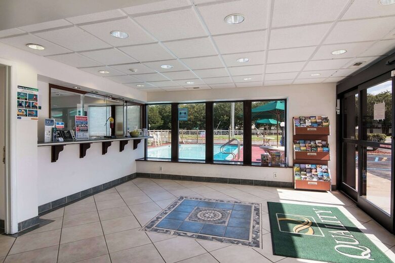 Hotel Quality Inn Little Creek
