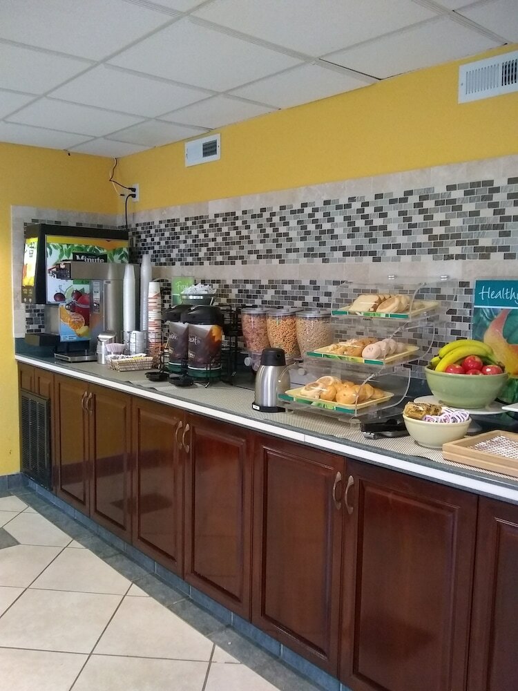 Hotel Quality Inn Little Creek