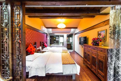 Hotel Lijiang He Mu Ju Family Inn