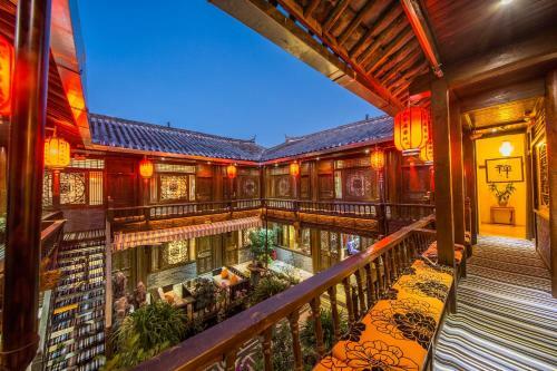 Hotel Lijiang He Mu Ju Family Inn