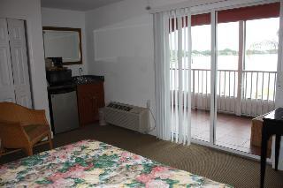 Hotel Lake Roy Beach Inn
