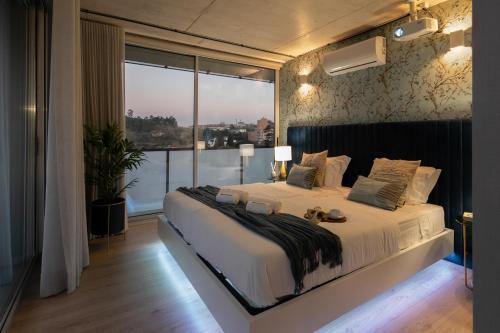Luxurious Impressive Apartment - Balcony And Pool