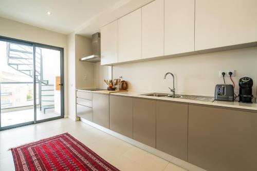 Apartamento T2 In Alvor With Rooftop Terrace & Pool
