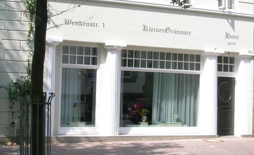 Hotel & Caf� Kleinergr�nauer