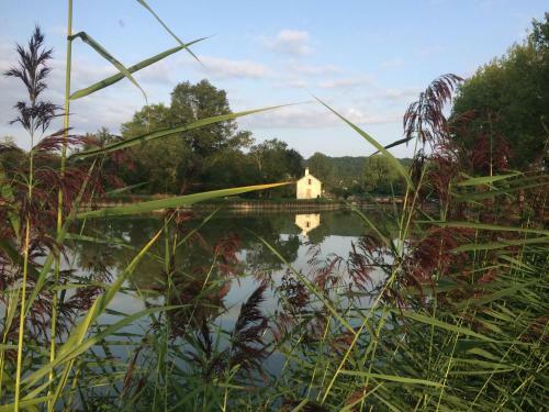 Les Lodges Du Canal De Bourgogne