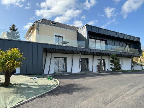 Apartamento Chambre Privatis�e L?ermitage Vue Sur La Mayenne