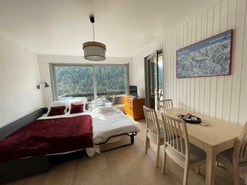 Apartamento 2 Comfortable Studios Of 2-4 Persons Each In Chatel Center