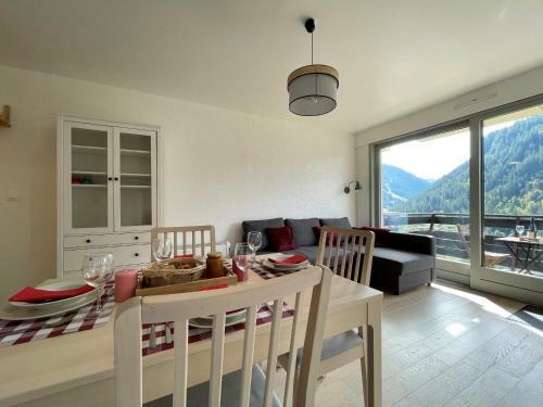 Apartamento 2 Comfortable Studios Of 2-4 Persons Each In Chatel Center