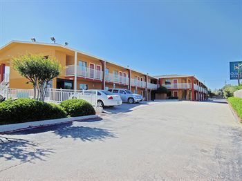 Motel Quality Inn And Suites Six Flags - Arlington