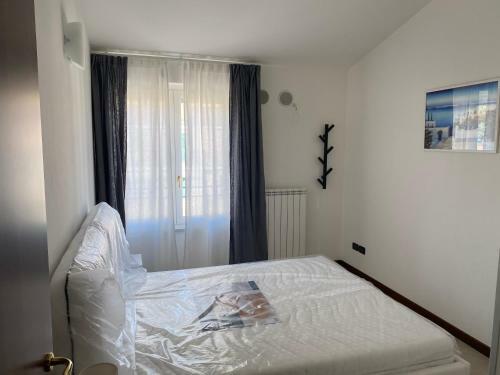 Apartamento Cala Di Sole Bilocale Con Terrazzo, E Piscina Condominiale